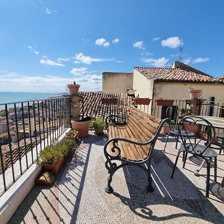B&B La Torretta Sul Borgo Grottammare Bagian luar foto