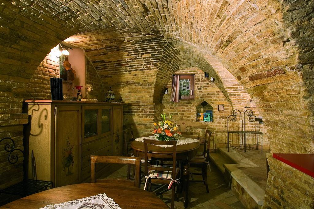 B&B La Torretta Sul Borgo Grottammare Bagian luar foto